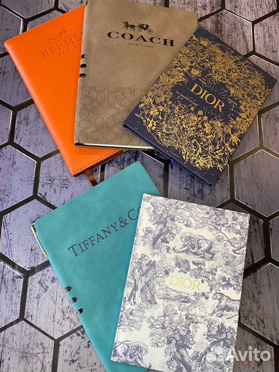 Блокноты ежедневники брендовые