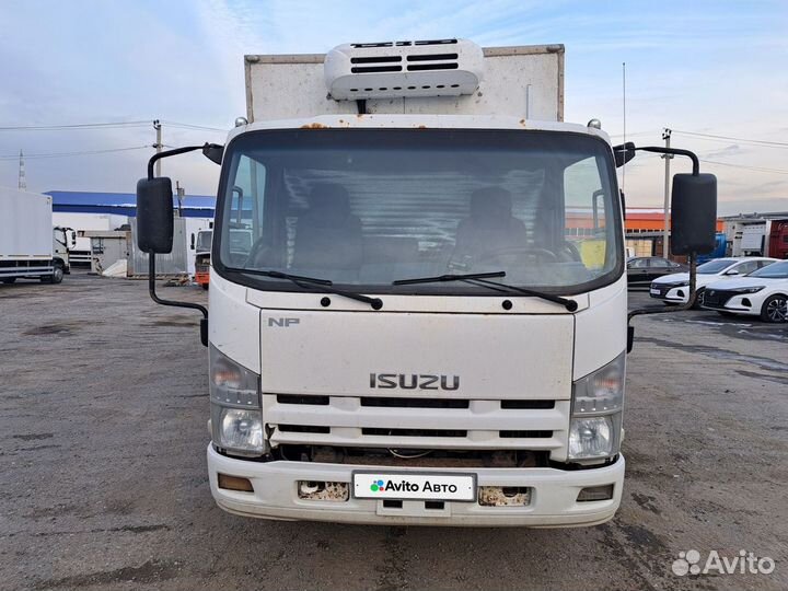 Isuzu NP, 2017