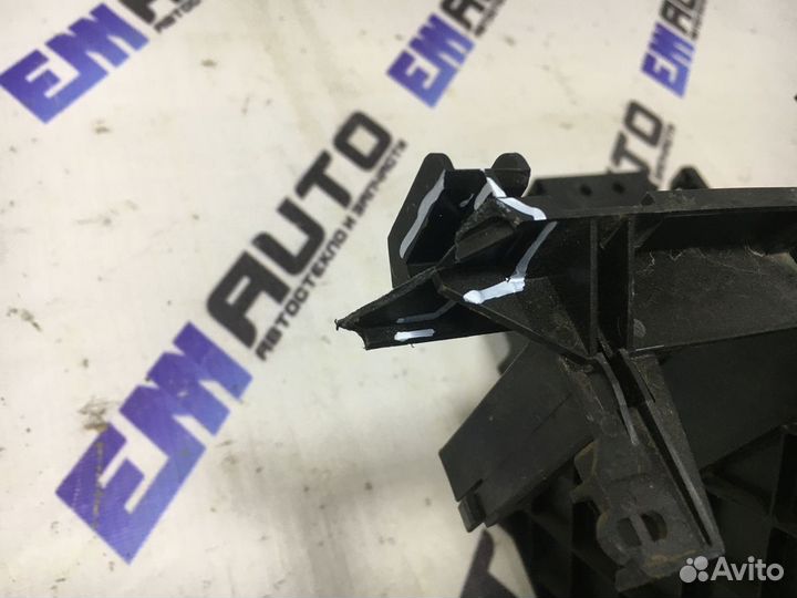 Корпус блока предохранителей Шкода Фабия 2