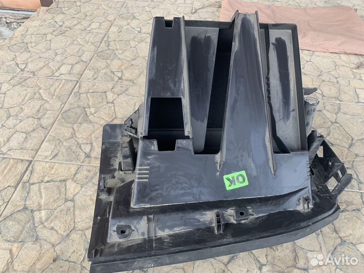 Форд фокус 3 бардачок оригинал