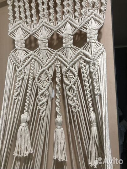 Лежанка подвесная настенная для котиков