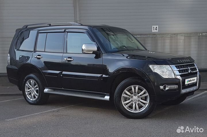 Mitsubishi Pajero 3.8 AT, 2017, 99 157 км