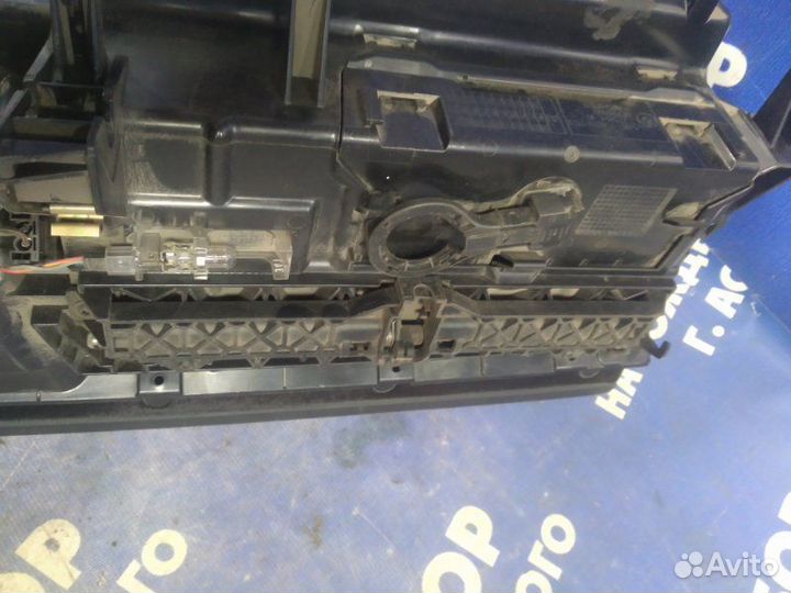 Бардачок Bmw E65 седан 2004