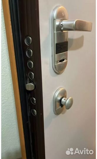 Вскрытие замков в Питере, замена замков 24/7