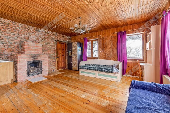 Дом 250 м² на участке 6 сот.