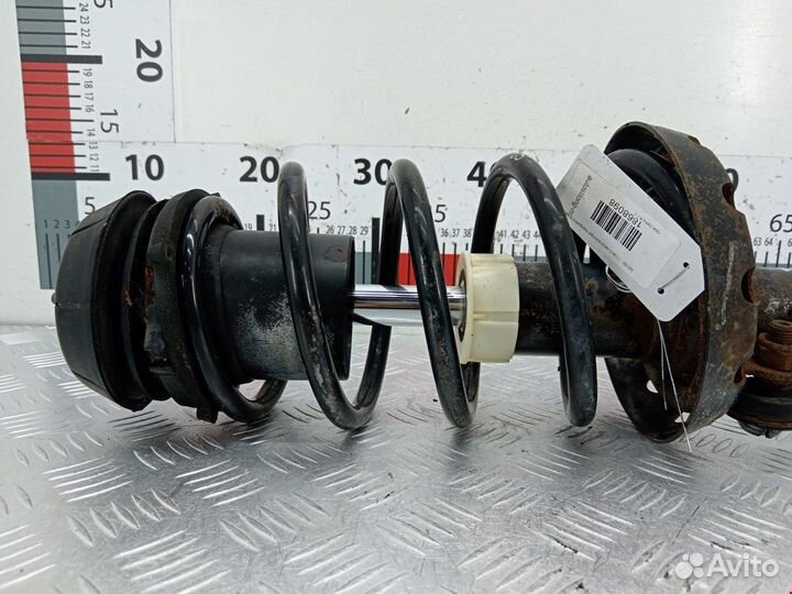 Стойка для Opel Zafira A