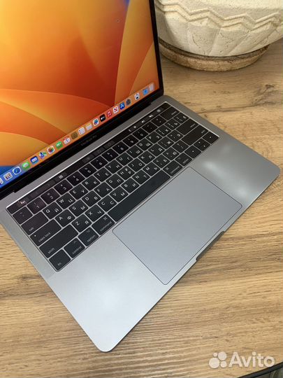 Macbook Pro 13 2017 touch bar i5 251gb