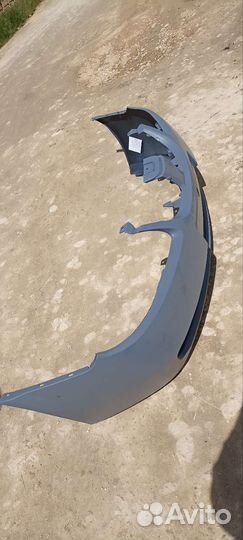 Продам передний бампер на Ниссан Альмера n16