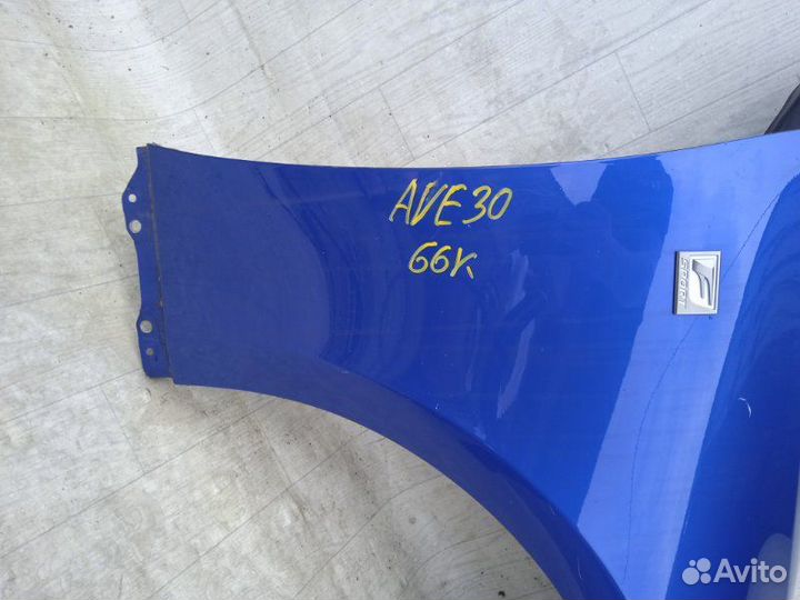 Крыло прав. перед. lexus IS300h