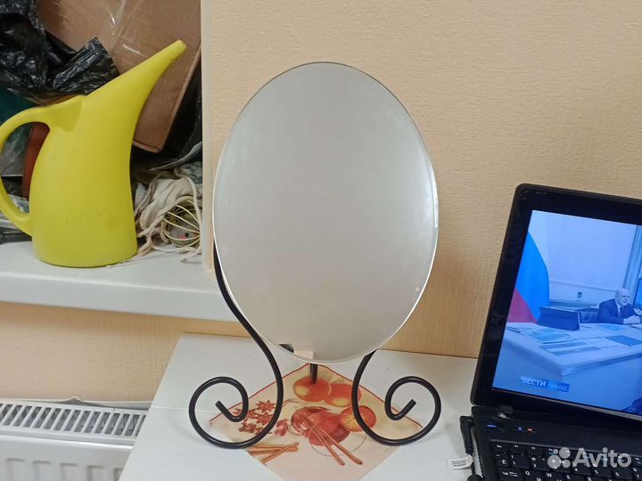 Зеркало настольное