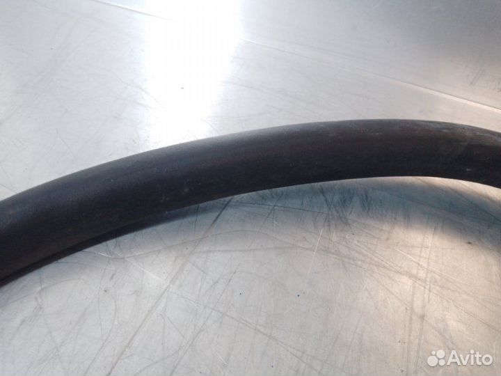 Уплотнитель двери передней правой Volkswagen