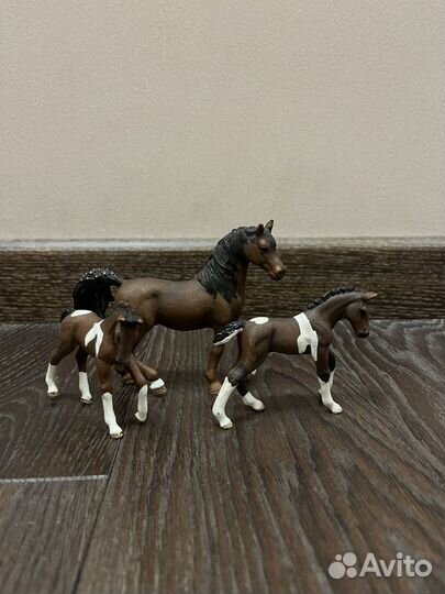 Фигурки лошадей schleich