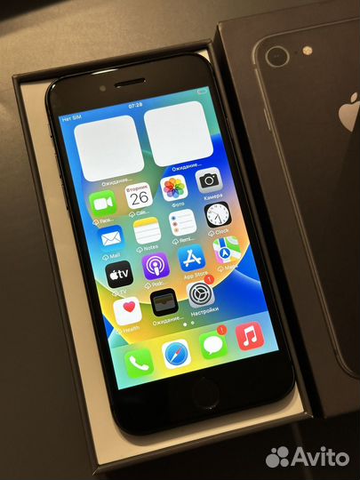 iPhone 8, 64 ГБ