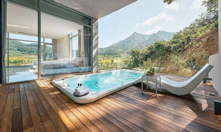 3-к. апартаменты, 125 м², 2/6 эт.