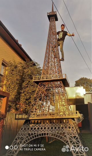 Эйфелева башня высотой 3.1 метра