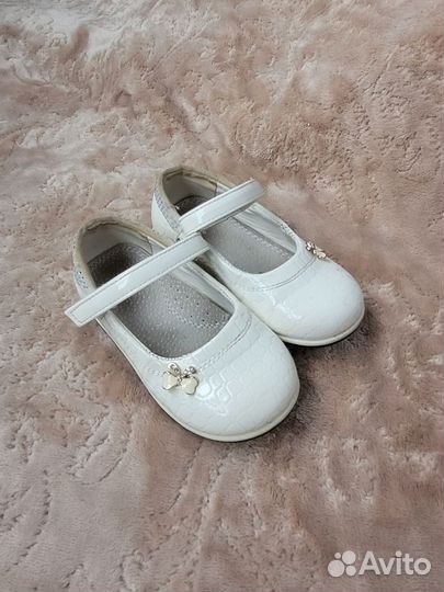 Туфельки на девочку 25 26