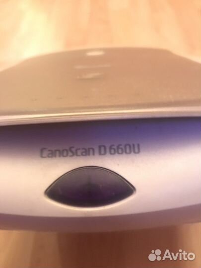 Сканер CanoScan D660U