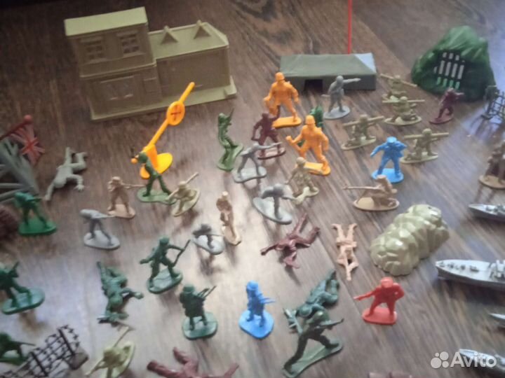 Игрушка Солдат