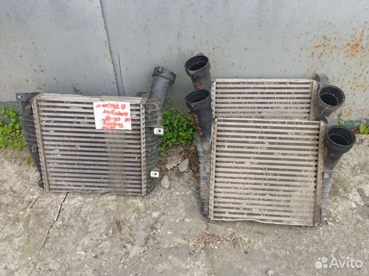 Радиатор интеркулера левый VAG