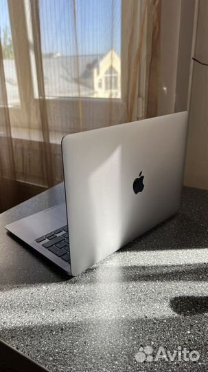 Apple MacBook Air 13 2020 m1 16gb 512