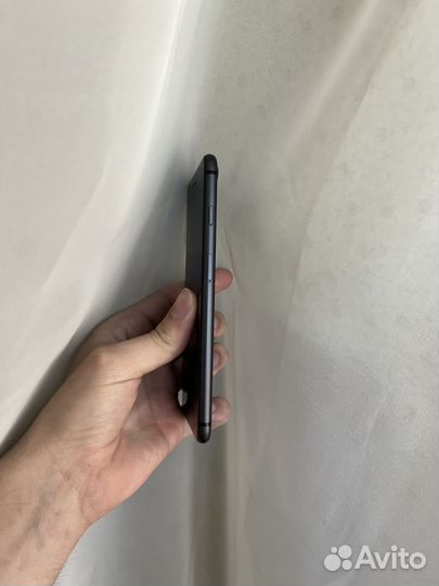iPhone 8 Plus, 64 ГБ