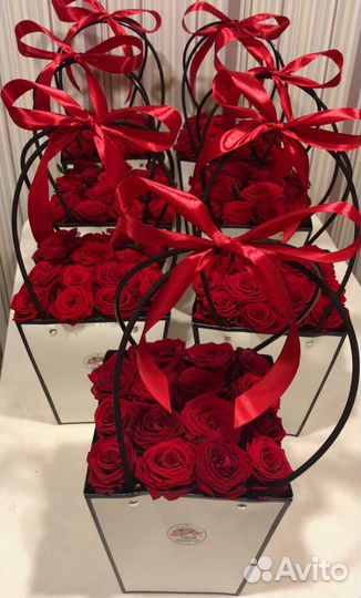 Доставка Цветов / Букеты / Розы / Композиции