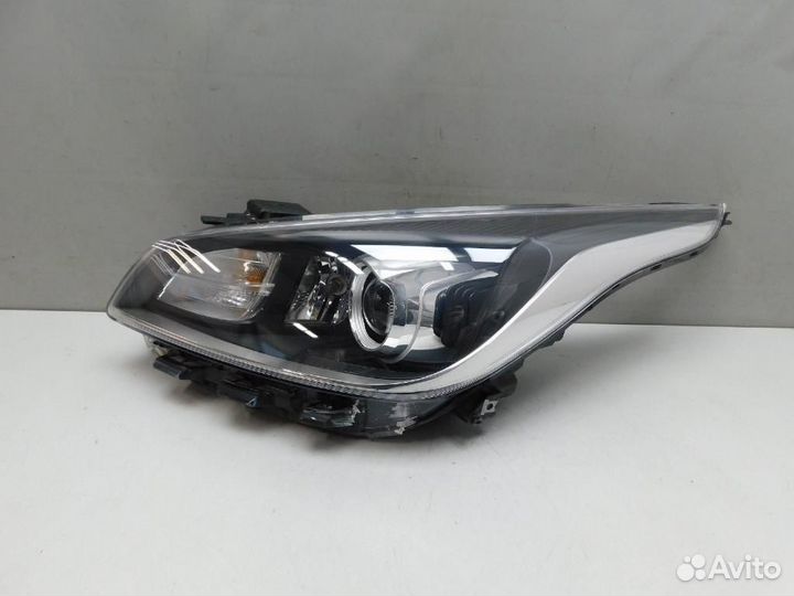 Фара левая Kia Rio