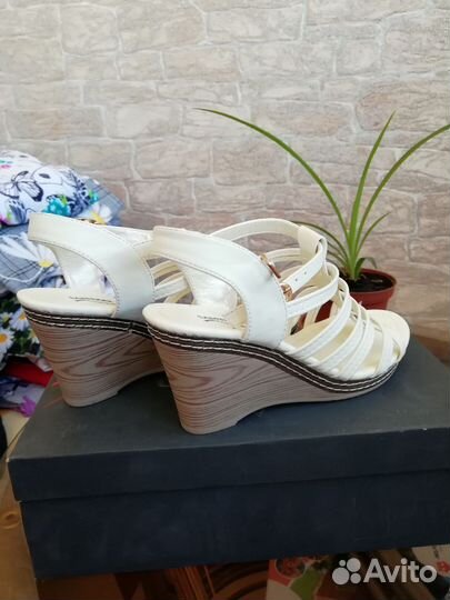 Босоножки Samtioni 37 размер 235