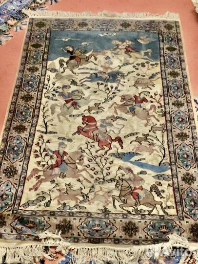 Старинные ковры