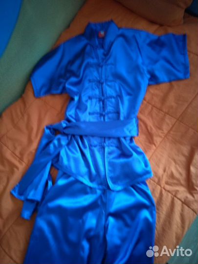 Продается костюм для Ушу