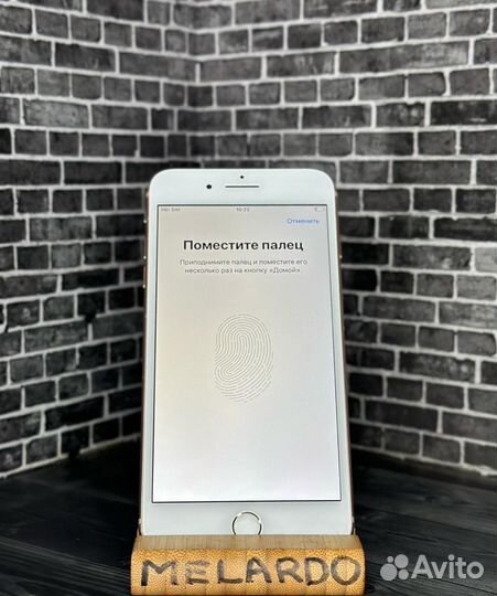 iPhone 8 Plus, 64 ГБ