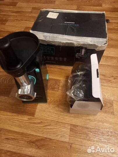 Мясорубка электрическая starwind