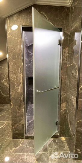 Дверь стеклянная межкомнатная