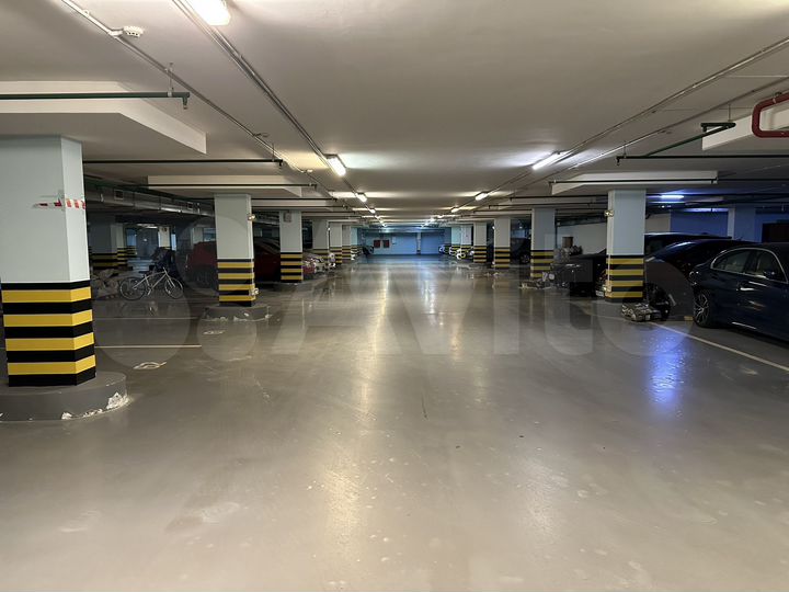 Машиноместо, 20 м²
