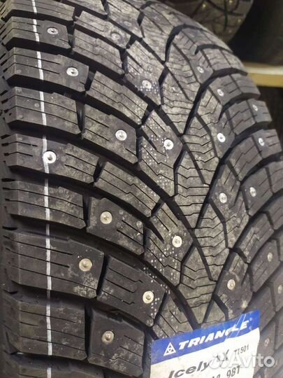 Triangle IcelynX TI501 205/50 R17