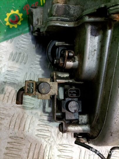 Впускной коллектор Opel Vectra B седан 2.0 1999