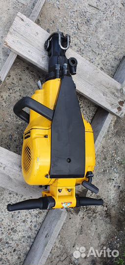 Бензомолот-перфоратор Atlas Copco Pionjar 120 AV