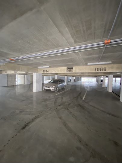 Машиноместо, 14 м²