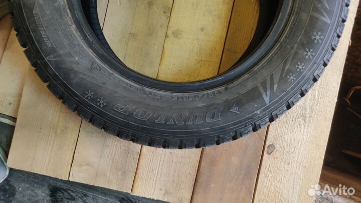 Dunlop SP Winter Ice02 195/65 R15 95T