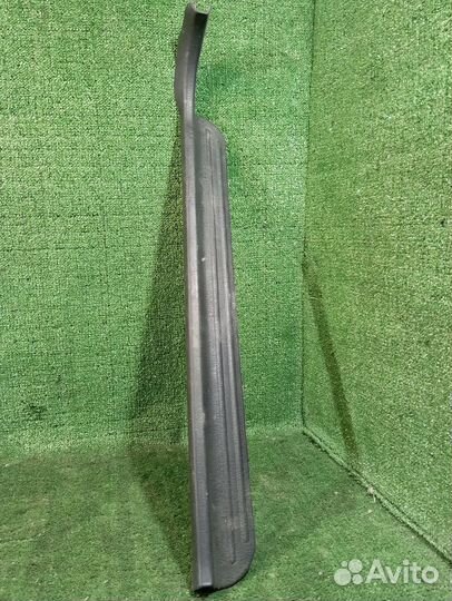 Накладка порога (внутренняя) Mitsubishi Carisma