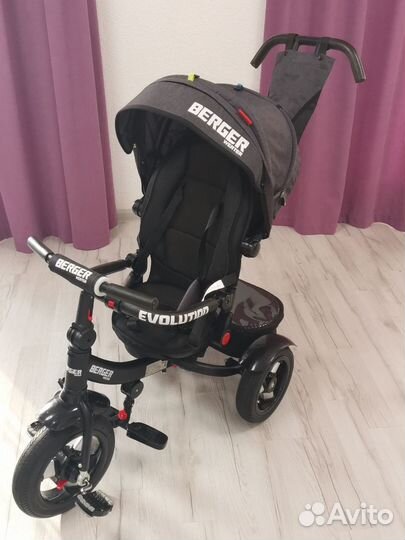 Детский велосипед с ручкой