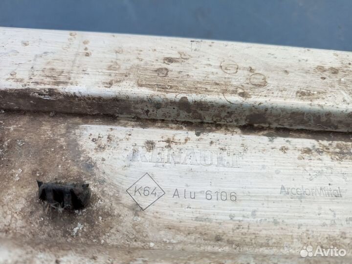 Балка под радиатор Renault Grand Scenic 3