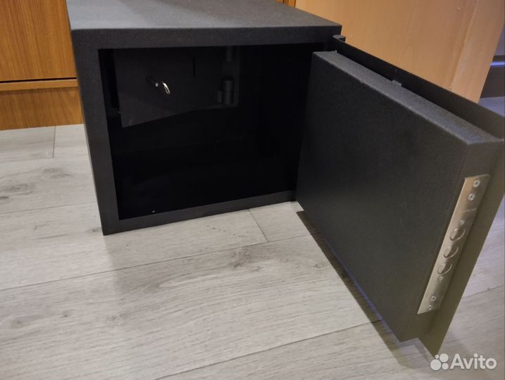 Оружейный сейф для пистолета