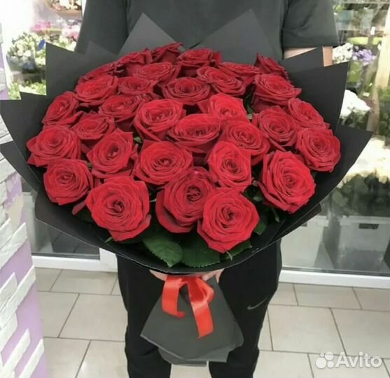 Букет из 35 шикарных роз