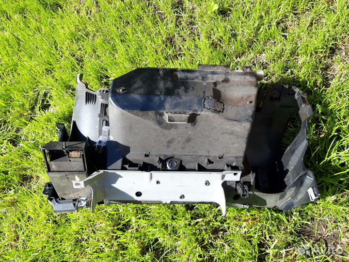 Бардачок Mercedes W211