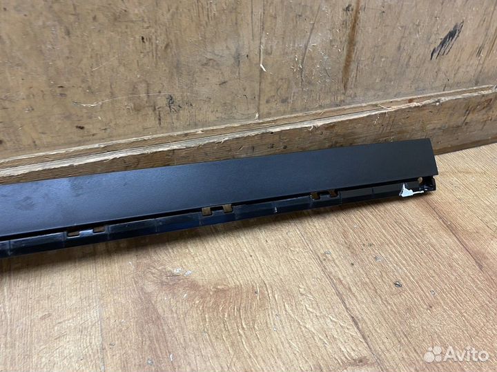 Накладка двери передней левой Kia Seltos 2019+