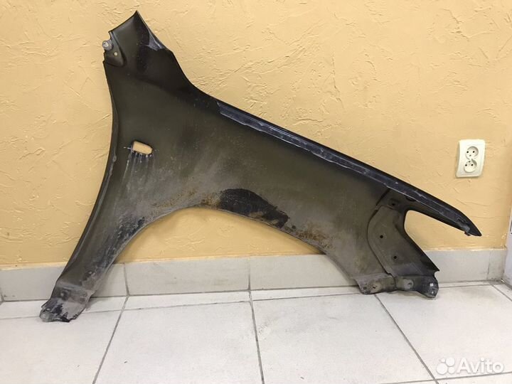 Крыло переднее левое Toyota Land Cruiser 200