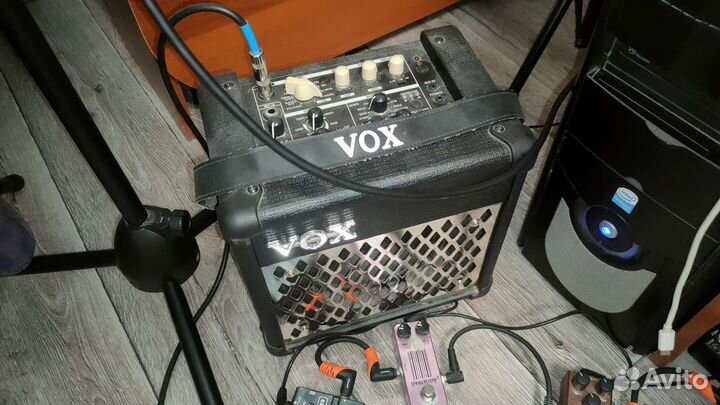 Гитарный комбоусилитель VOX mini5 rhythm