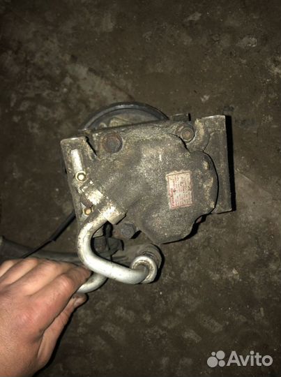 Насос Кондиционера Mazda Familia Bj 2000-2003