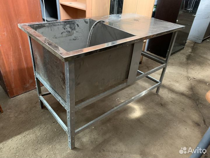 Мойка с рабочей поверхностью 1350х700х850